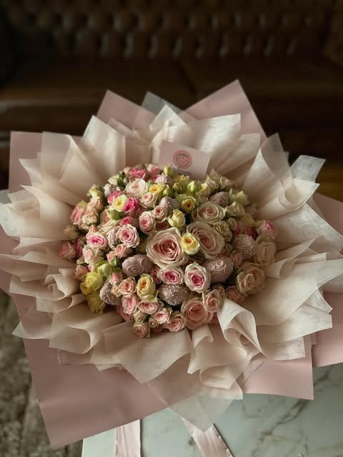 Luxeberriess edible gift
